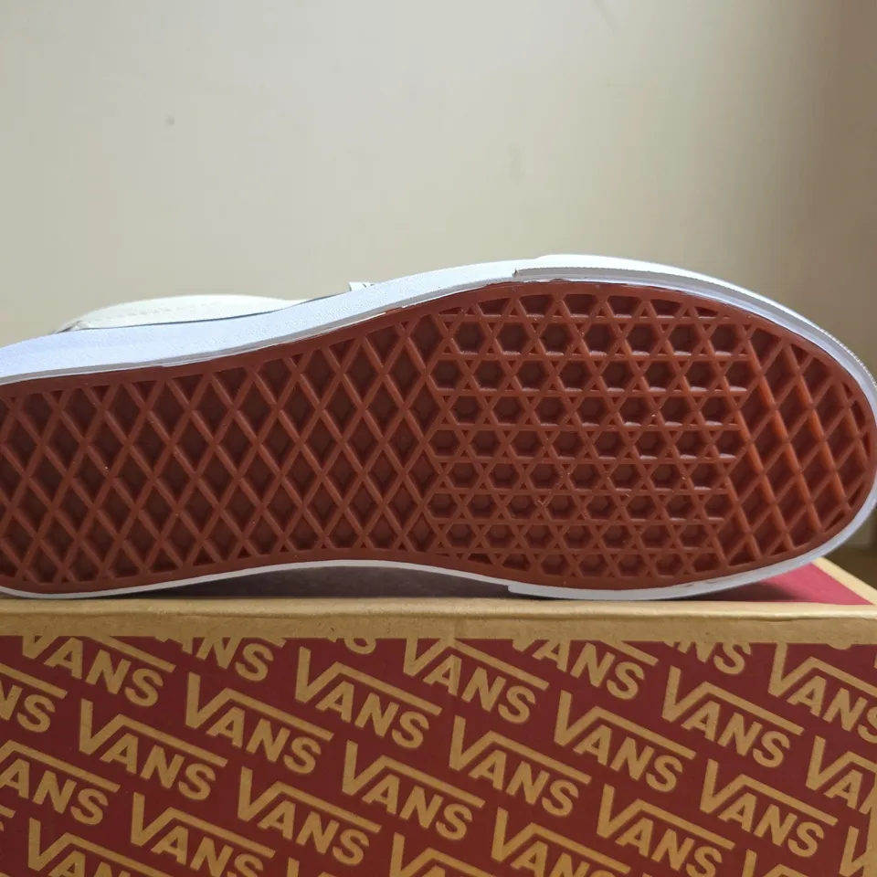 BOXED PAIR OF VANS CLASSIC SLIP-ON SNEAKERS – CHECKERBOARD, UK SIZE 9