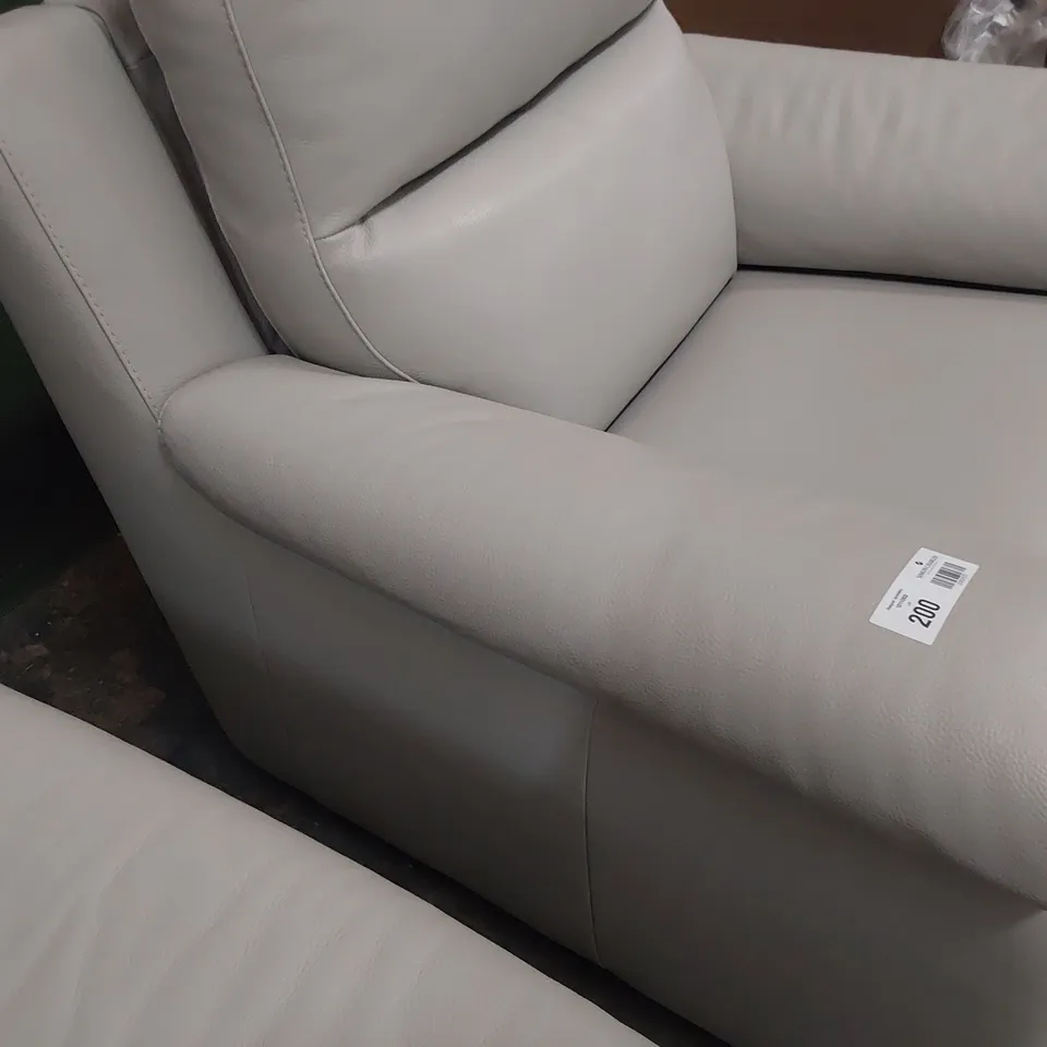 QUALITY ITALIAN DESIGNER MORINO LOUNGE SUITE COMPRISING POWER RECLINING THREE SEATER SOFA & FIXED EASY CHAIR