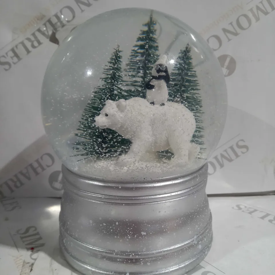 BOXED SANTA EXPRESS CHRISTMAS CHARACTER MUSICAL WATER SPINNER