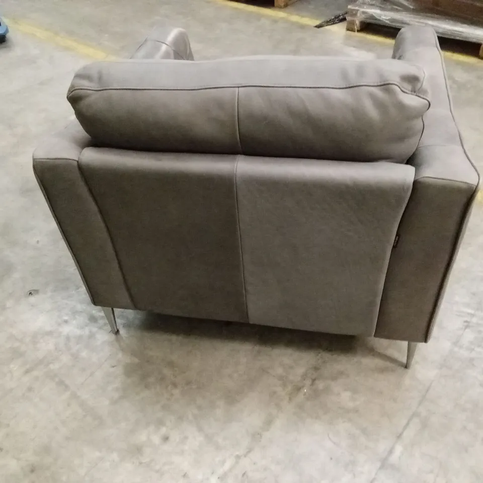 QUALITY DESIGNER ITALIAN MADE ARES LEATHER ARMCHAIR