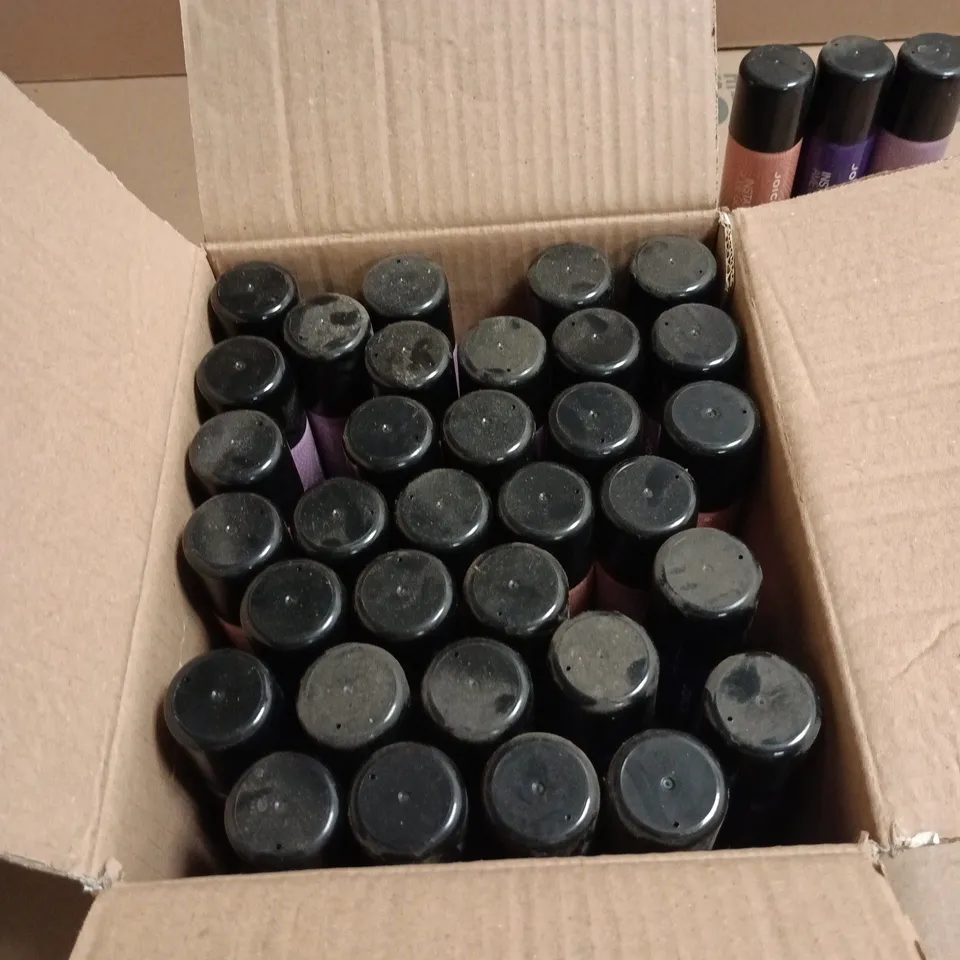 APPROXIMATELY 34 X ASSORTED JOICO HAIR CARE PRODUCTS TO INCLUDE INSTANT VIOLET OPAL/ROSE GOLD ETC