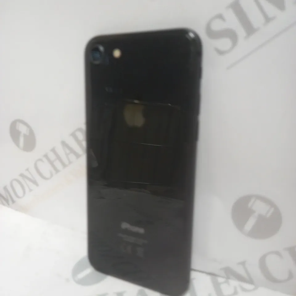 APPLE IPHONE SE SMARTPHONE IN BLACK 