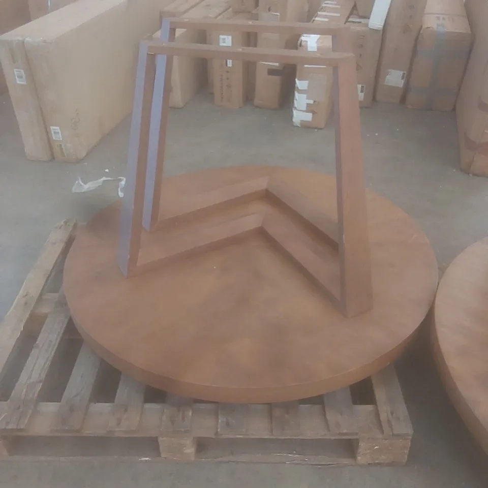 DESIGNER ROUND EXTENDING DINING TABLE