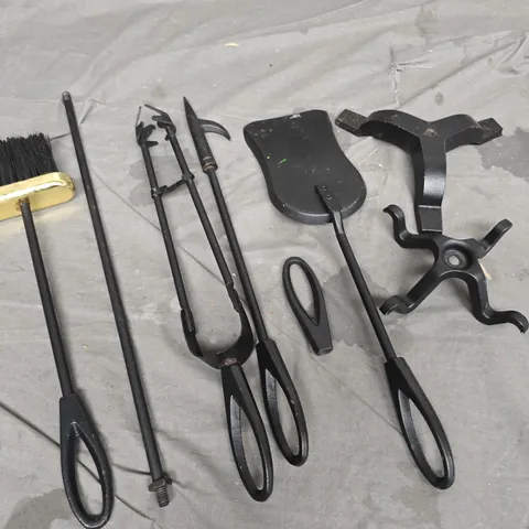 FIRE PLACE ACCESSORIES KIT