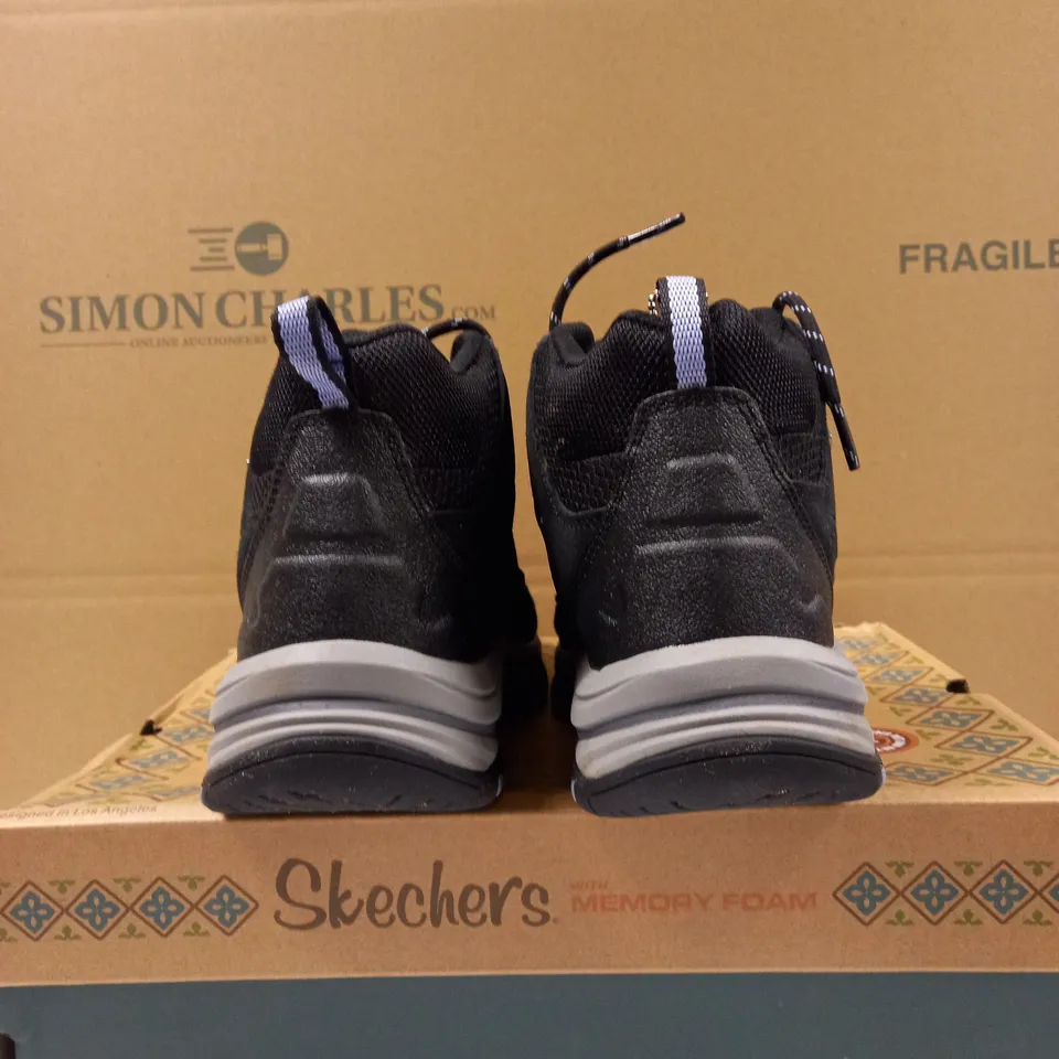 SKECHERS TREGO ALPINE TRAIL WATERPROOF BOOT SIZE 5.5