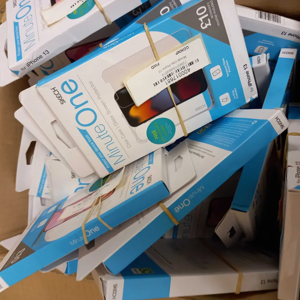 BOX OF APPROXIMATELY 25 ASSORTED SKECH MINUTE ONE CLEAR PHONE CASES 