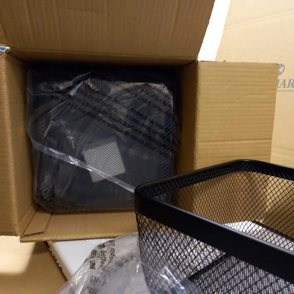 BOX OF APPROX 4 PACKAGED BLACK METAL SQUARE BASKET