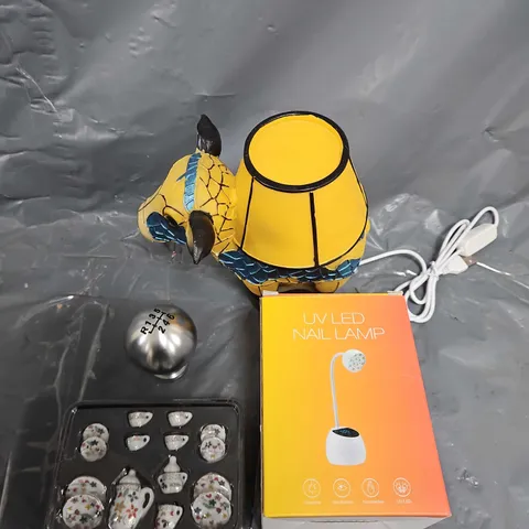 BOX OF ASSORTED HOME AND ACCESSORIES ITEMS TO INCLUDE - COW LAMP - GEAR NOB - UV LAMP 