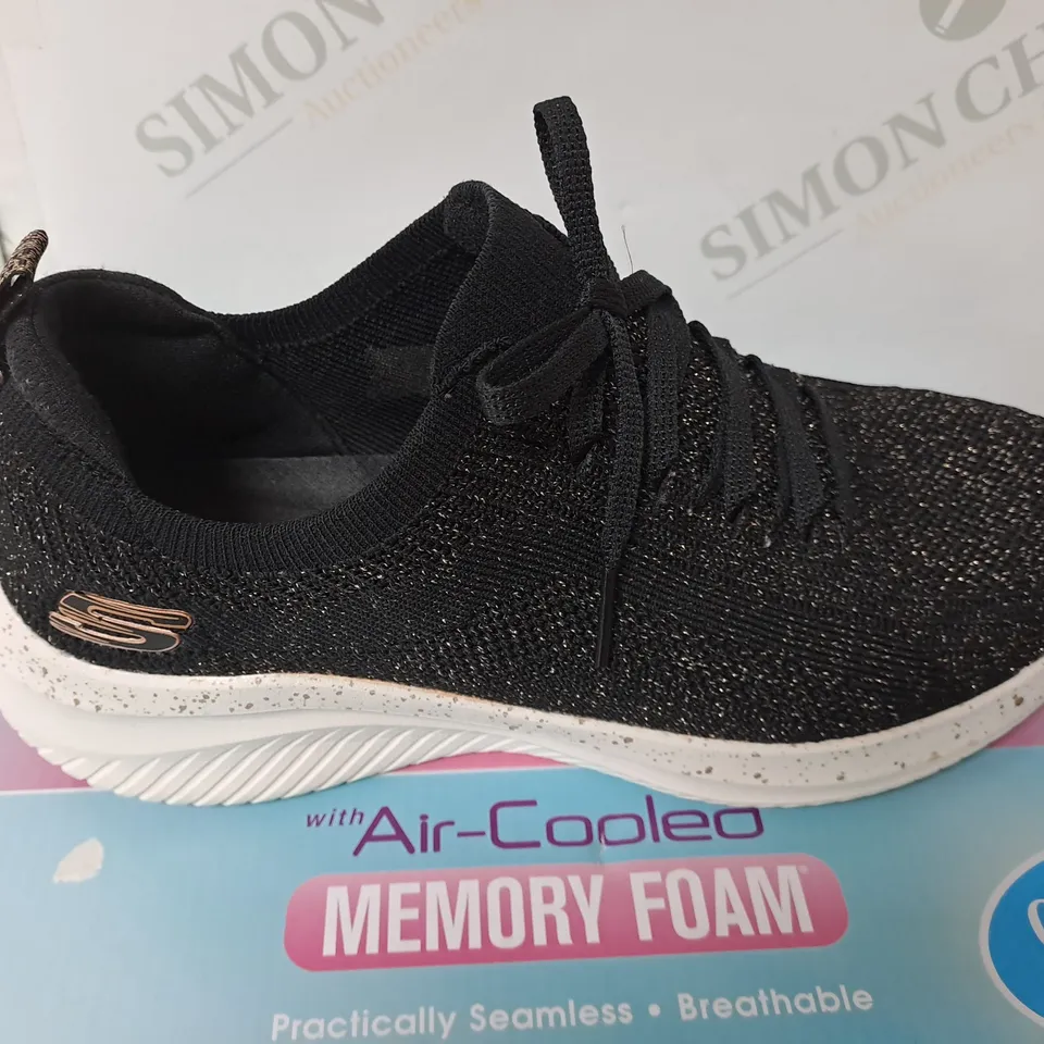 SKECHERS AIR COOLED TRAINERS BOXED, GOLD BLACK GLITTER SIZE 5