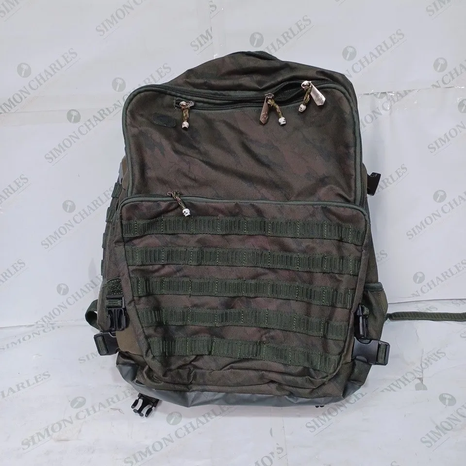 LARGE SAGE GREEN OUTDOORS BACKPACK 