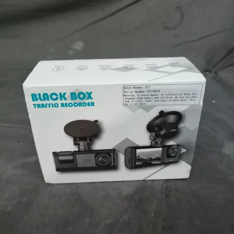BOXED DUAL LENS VEHICLE DASH CAMERA 