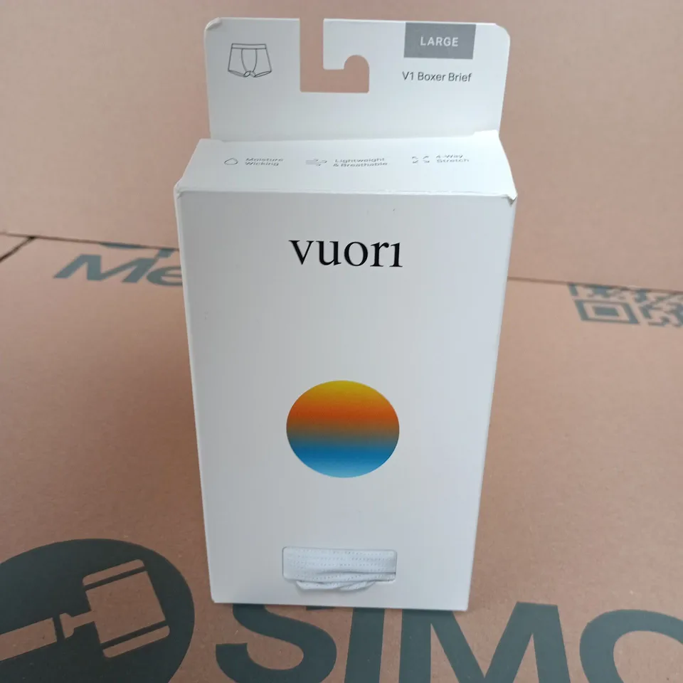 BOXED VUORI V1 BOXER BRIEFS IN WHITE - LARGE