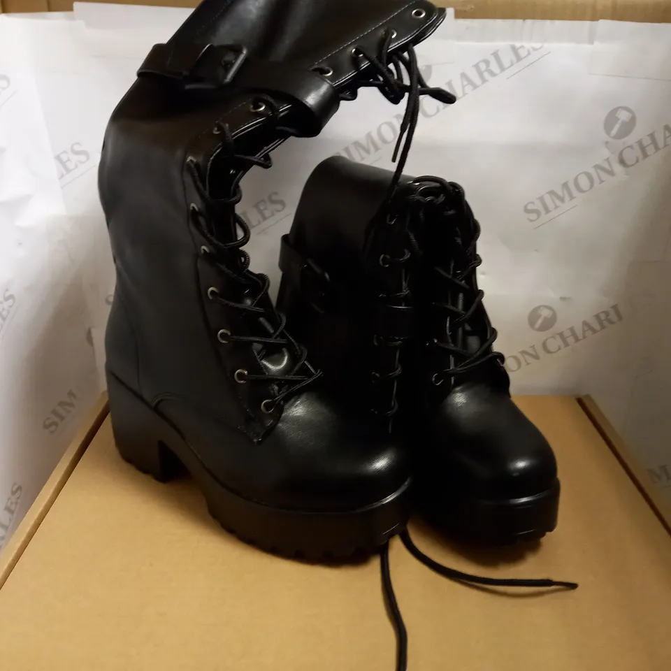 KOI VEGAN CYRAX CHUNKY LNEE HIGH BUCKLE BOOTS - BLACK SIZE 4