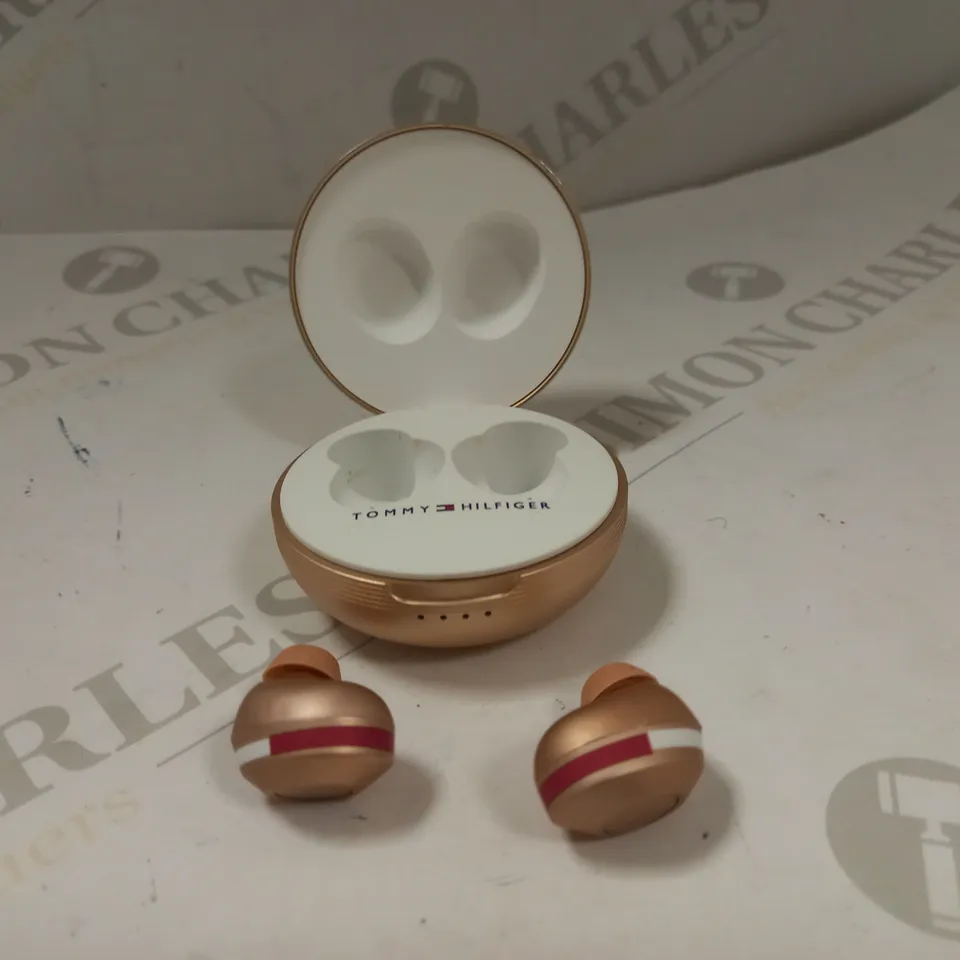 TOMMY HILFIGER WIRELESS EARBUDS METAL CASE RRP £90