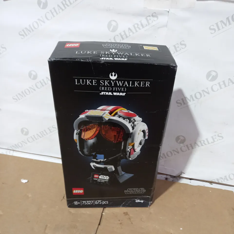 LEGO STAR WARS LUKE SKYWALKER RED 5 HELMET SET 75327 RRP £54.99