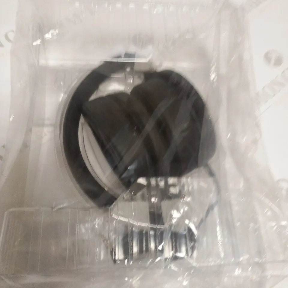 BOXED SENNHEISER HD 400S OVER EAR HEADPHONES
