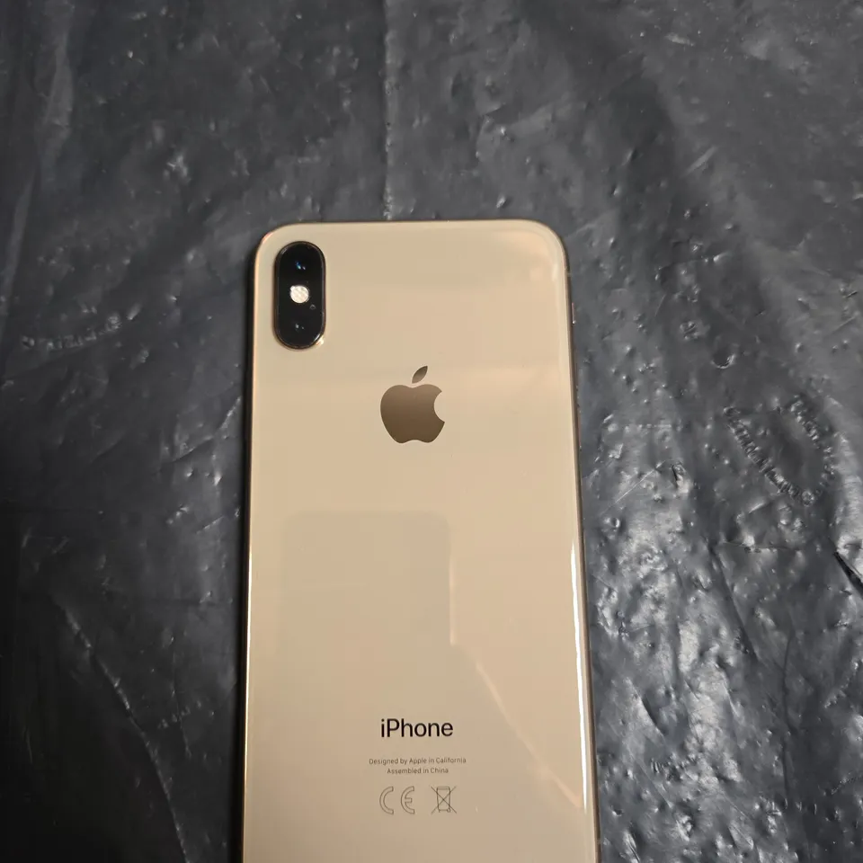 APPLE IPHONE XS - GOLD - BOXED WITH USB-C TO LIGHTNING CABLE 