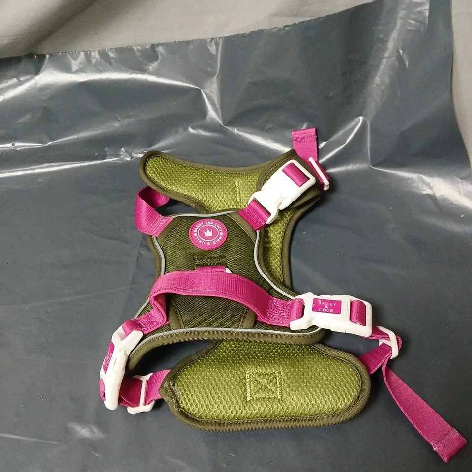 BAILEY AND COCO TRAIL AND GLOW GREEN/PINK DOG HARNESS