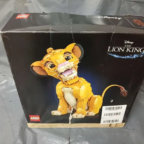 BOXED DISNEY YOUNG SIMBA THE LION KING SET 43247