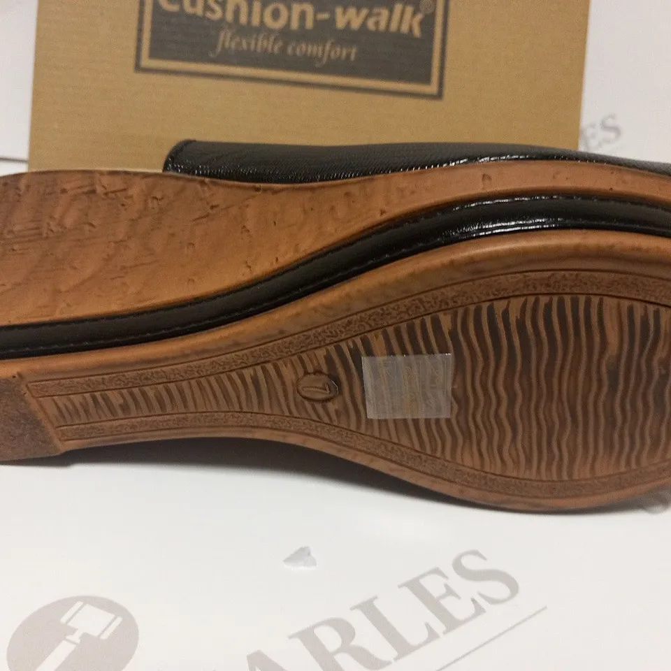 BOXED PAIR OF CUSHION WALK BLACK STRAPPY WEDGE HEELED SHOES - SIZE 7