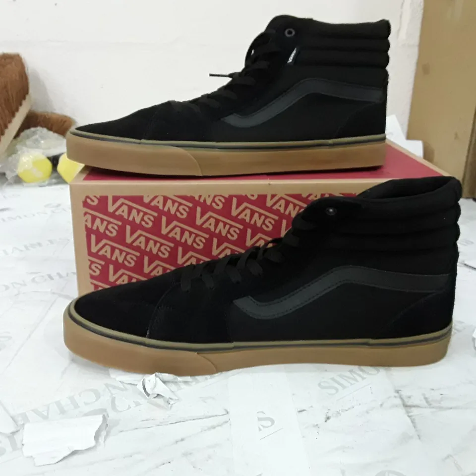 BOXED SET OF VANS SHOES - 13UK BLACK