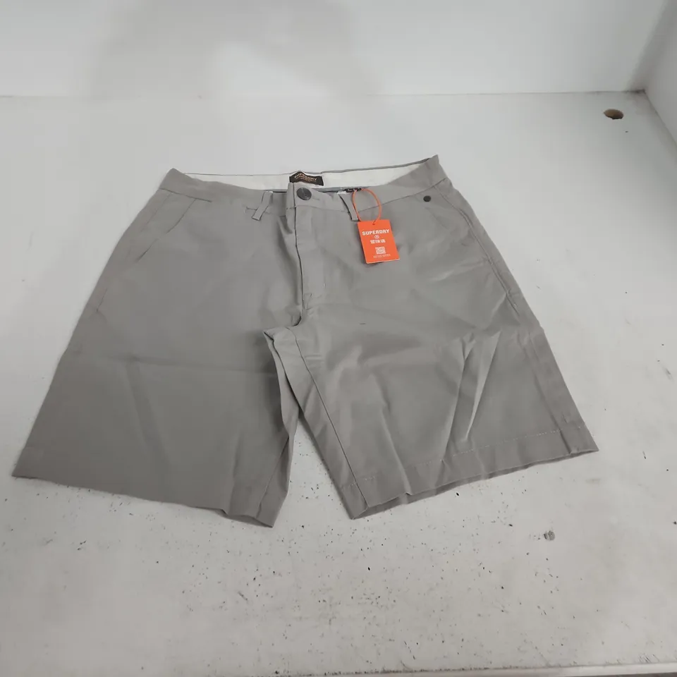 SUPERDRY PREMIUM STRETCH CHINO SHORTS - DOVE GREY, UK 34, MEN