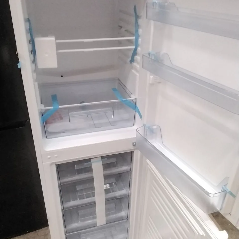 SWAN SR8161W 172CM HIGH, 55CM WIDE, 50/50 SPLIT FRIDGE FREEZER - WHITE