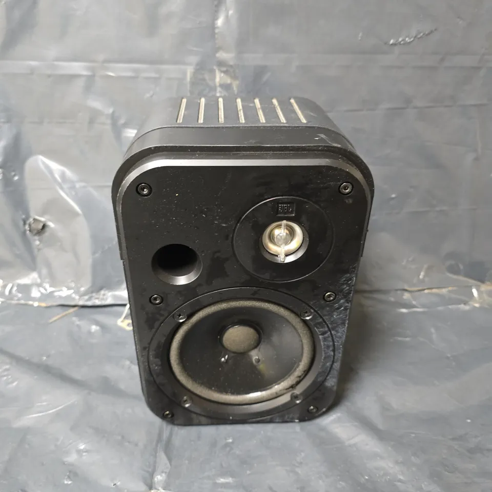 JBL CONTROL ONE
