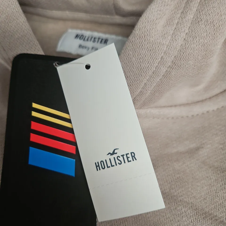 HOLLISTER NASCAR BOXY FIT HOODIE JACKET – BEIGE, MEDIUM