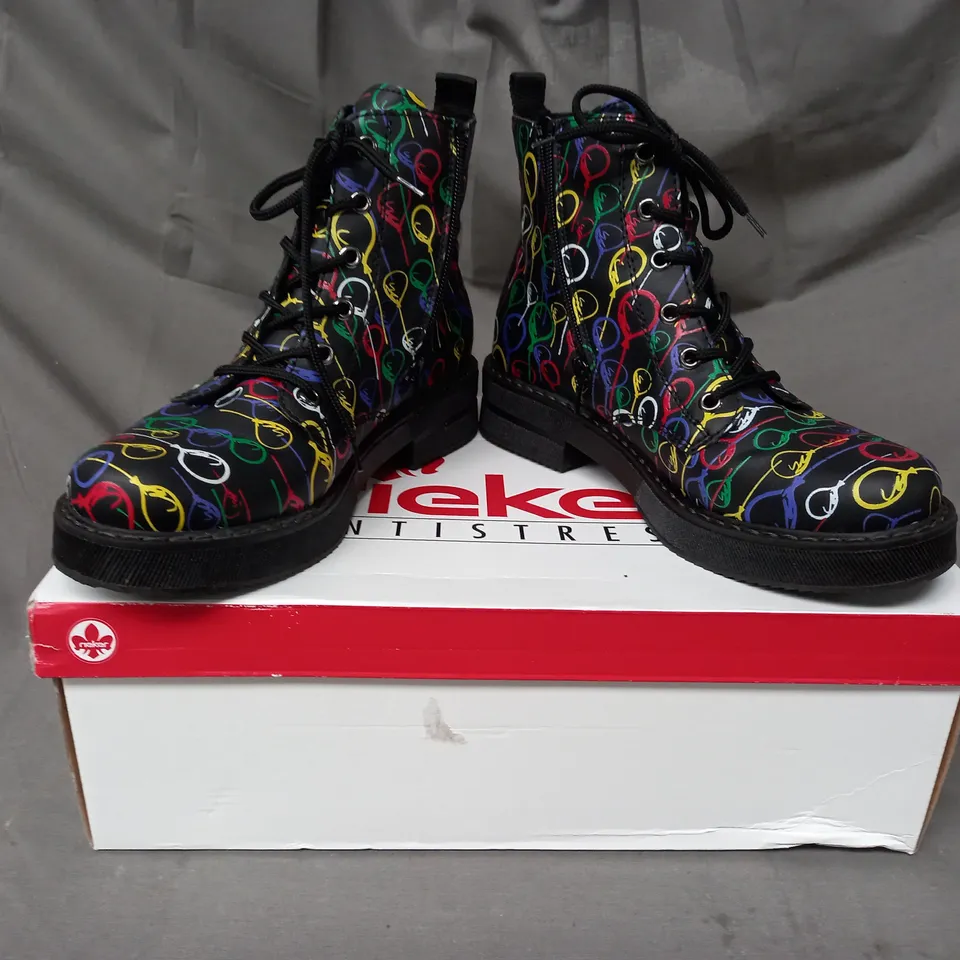 PAIR OF RIEKER LACE UP BOOTS IN BALLOON SIZE 5 