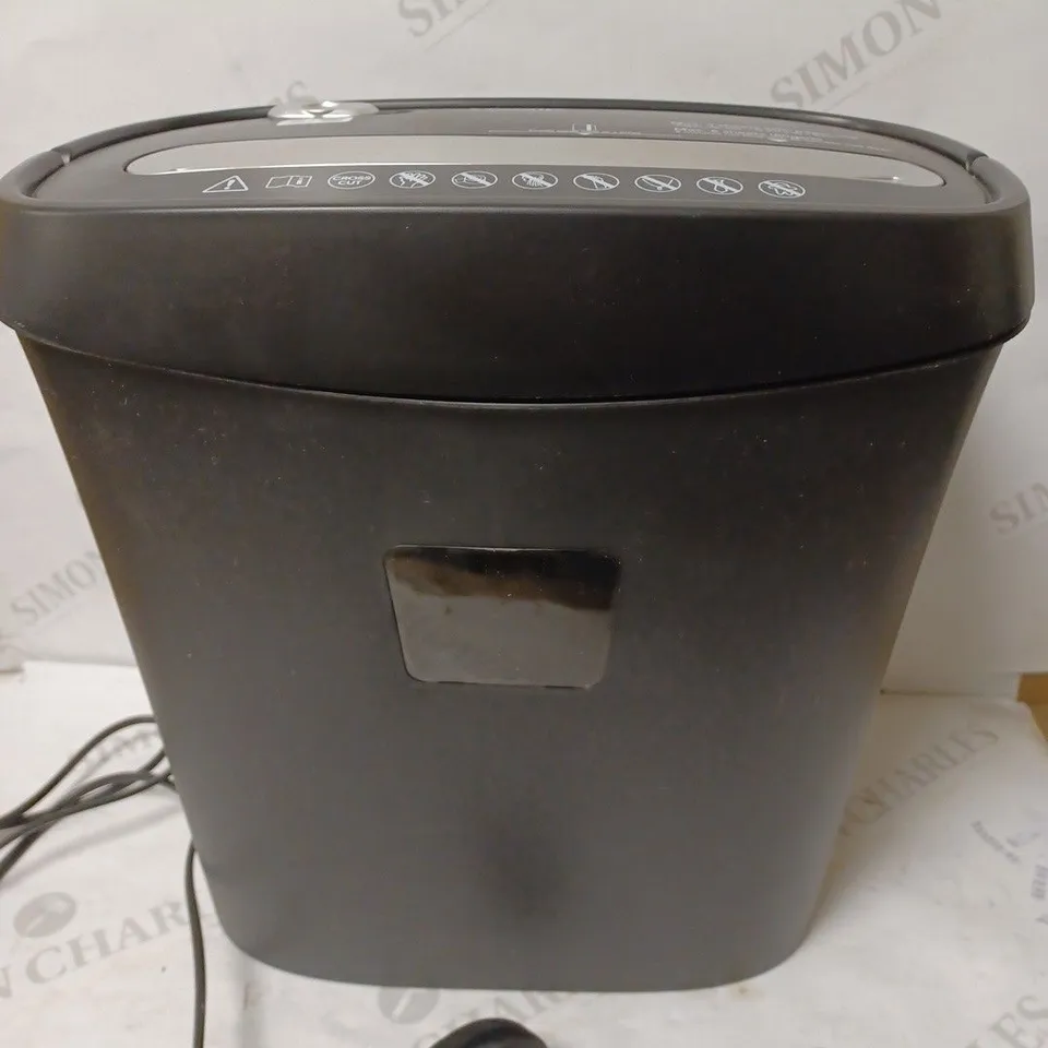 LOGIK POWERFUL P21 CROSS CUT PAPER SHREDDER	