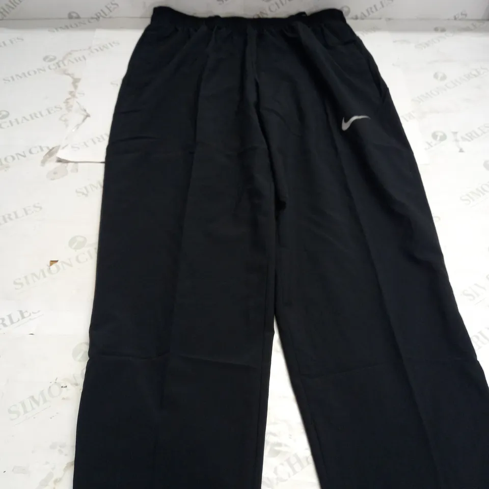 BLACK NIKE TRACK PANTS SIZE L 