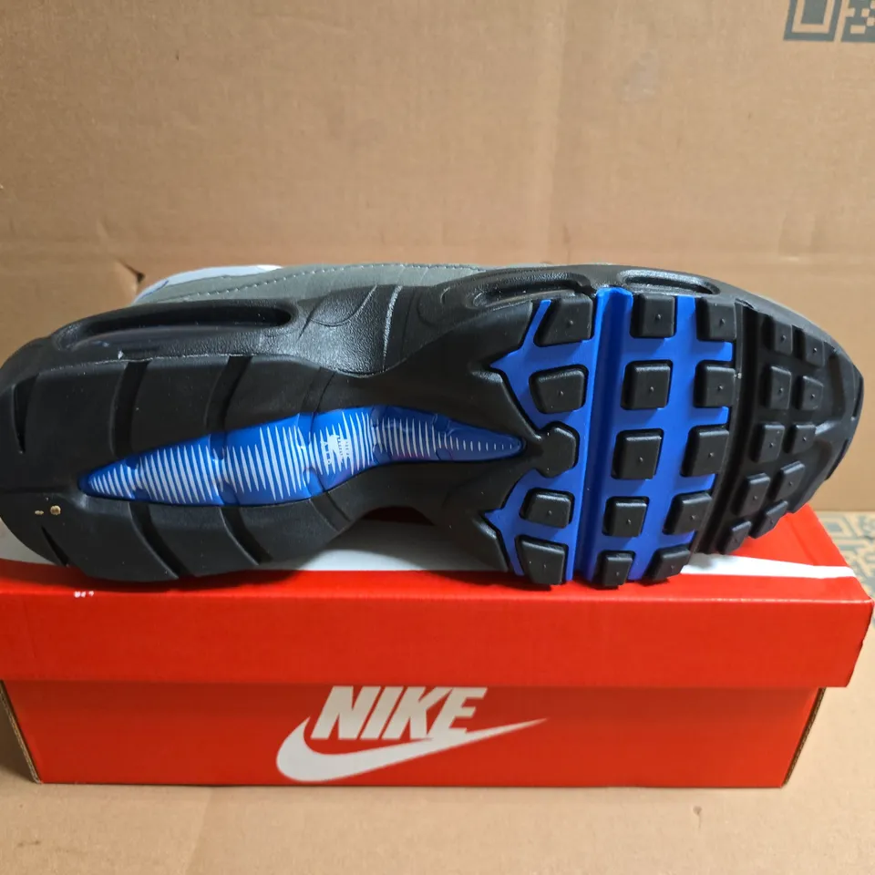 BOXED PAIR OF NIKE AIR MAX 95 TT – UK 9
