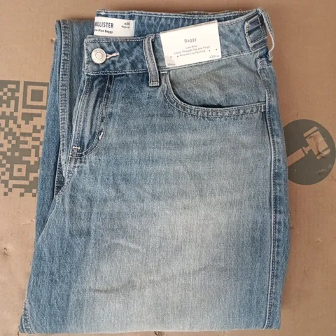 HOLLISTER LOW-RISE BAGGY JEANS IN BLUE SIZE 10REG/W30REG