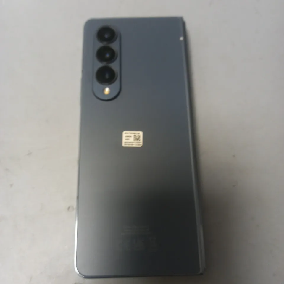 UNBOXED SAMSUNG Z-FOLD MOBILE PHONE - SM-F936B/DS