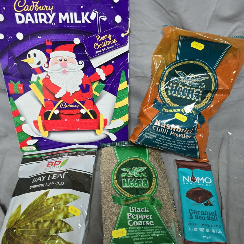 APPROXIMATELY 10 ASSORTED FOOD/DRINK PRODUCTS TO INCLUDE BAY LEAF, NOMO CHOCOLATE, DAIRY MILK ADVENT CALENDAR ETC 