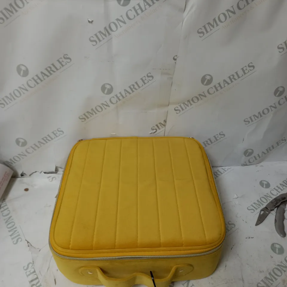 BOXED TILLI YELLOW VELVET MAKEUP BAG