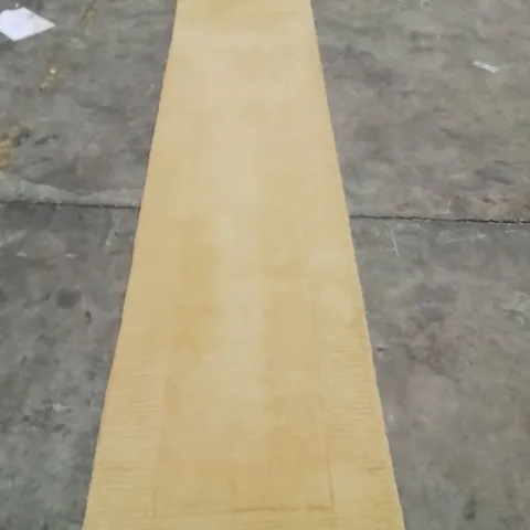 QUALITY DESIGNER AREA RUG - APPROXIMATELY 290X70CM