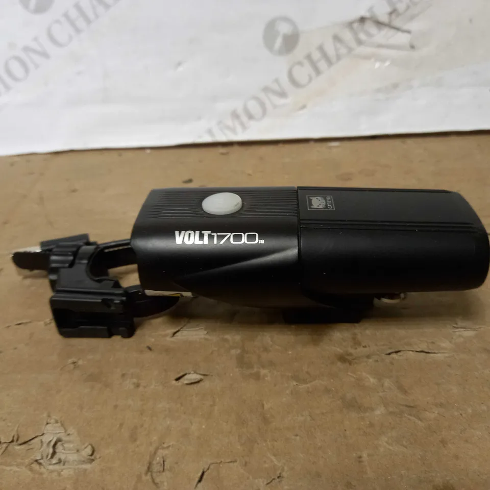 CATEYE CA460V1700 UNISEX VOLT 1700 RC RECHARGEABLE FRONT LIGHT, BLACK