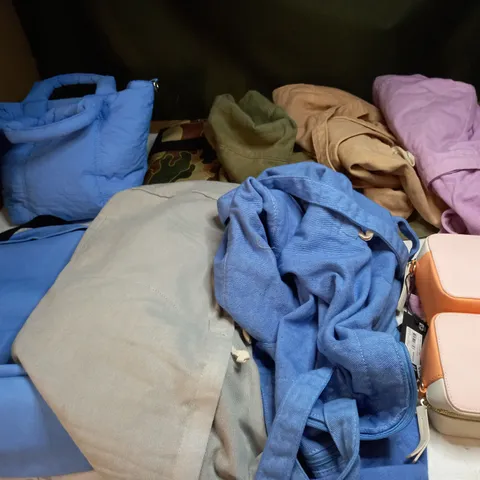 MEDIUM BOX OF 10 ASSORTED BAGS TOO INCLUDE BACKPACKS , TOTE BAGS AND WASH BAGS