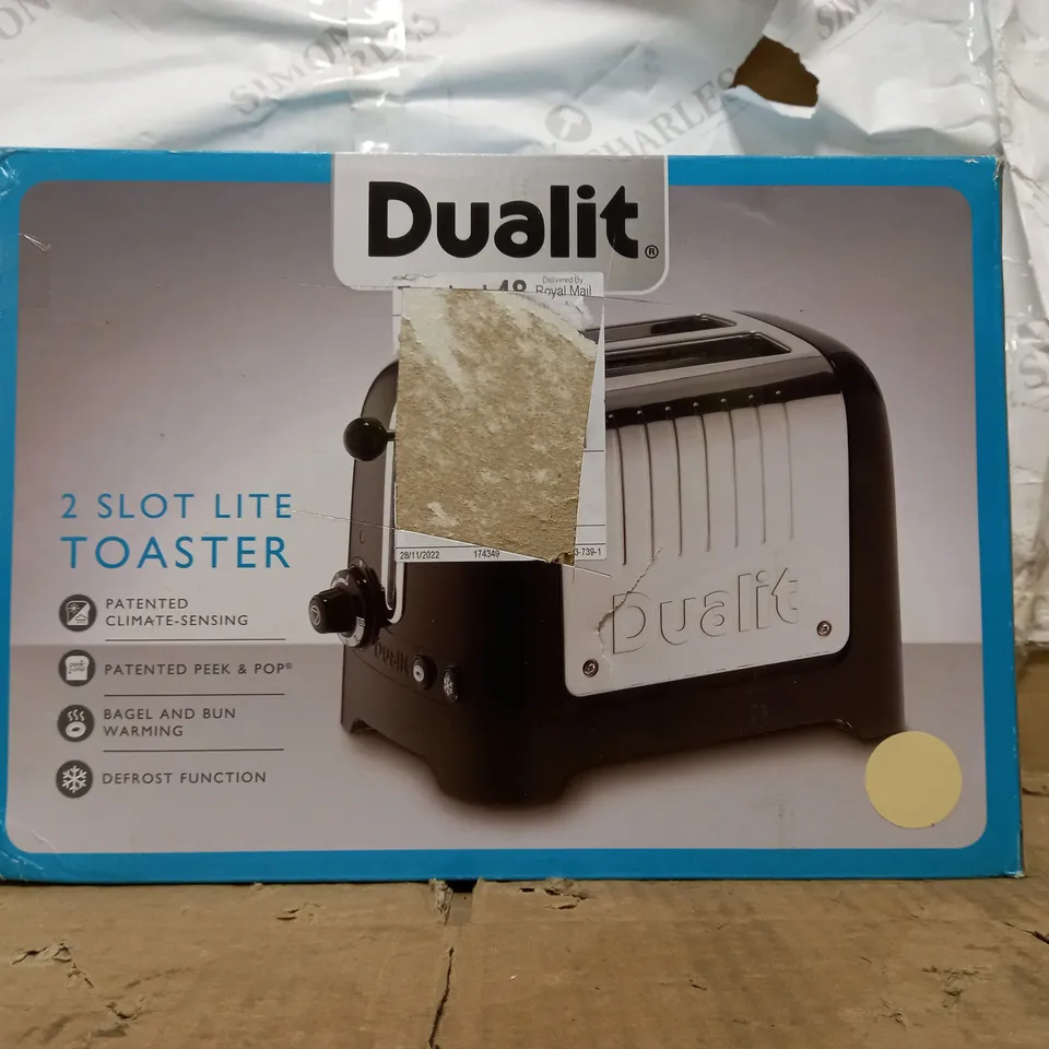 DUALIT DLT2PA 2 SLICE LITE TOASTER - CREAM & CHROME
