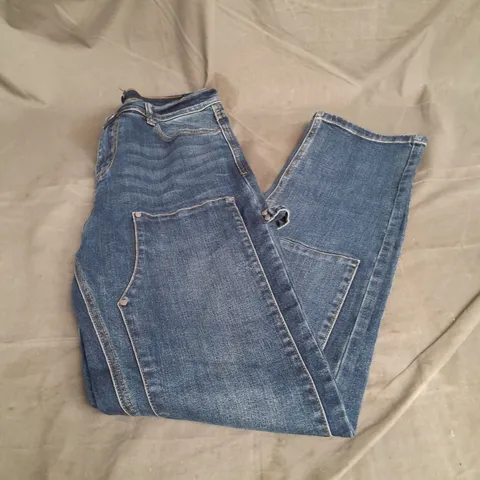 SINNERS ATTIRE DENIM JEANS IN DARK BLUE SIZE 32W