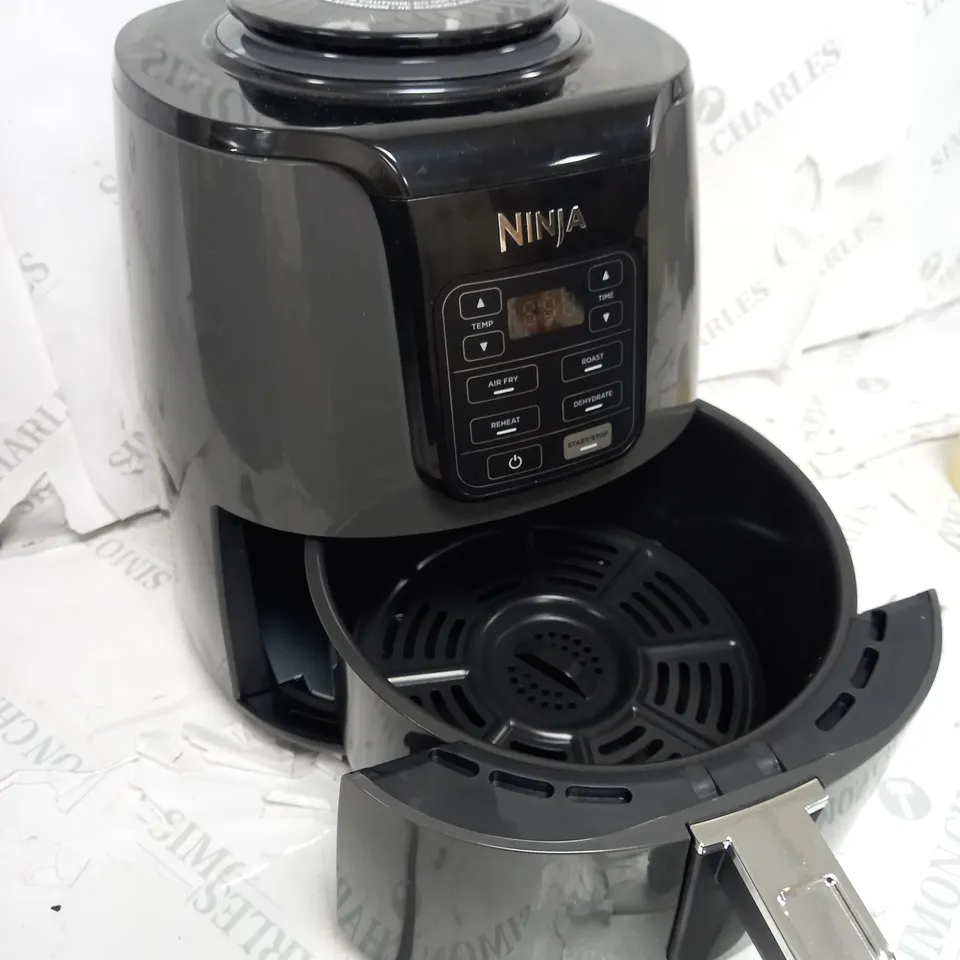 BOXED NINJA AIR FRYER 3.8L AF100UK