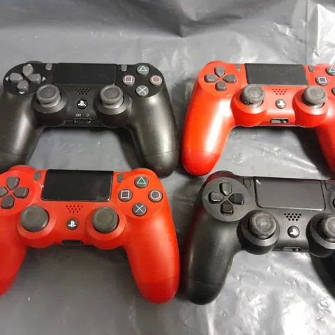 SET OF 4 PLAYSTION 4 CONTROLLERS 