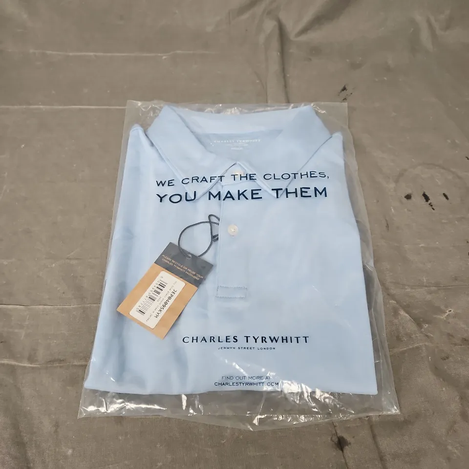 CHARLES TYRWHITT PLAIN SHORT SLEEVE JERSEY POLO IN SKY BLUE SIZE M