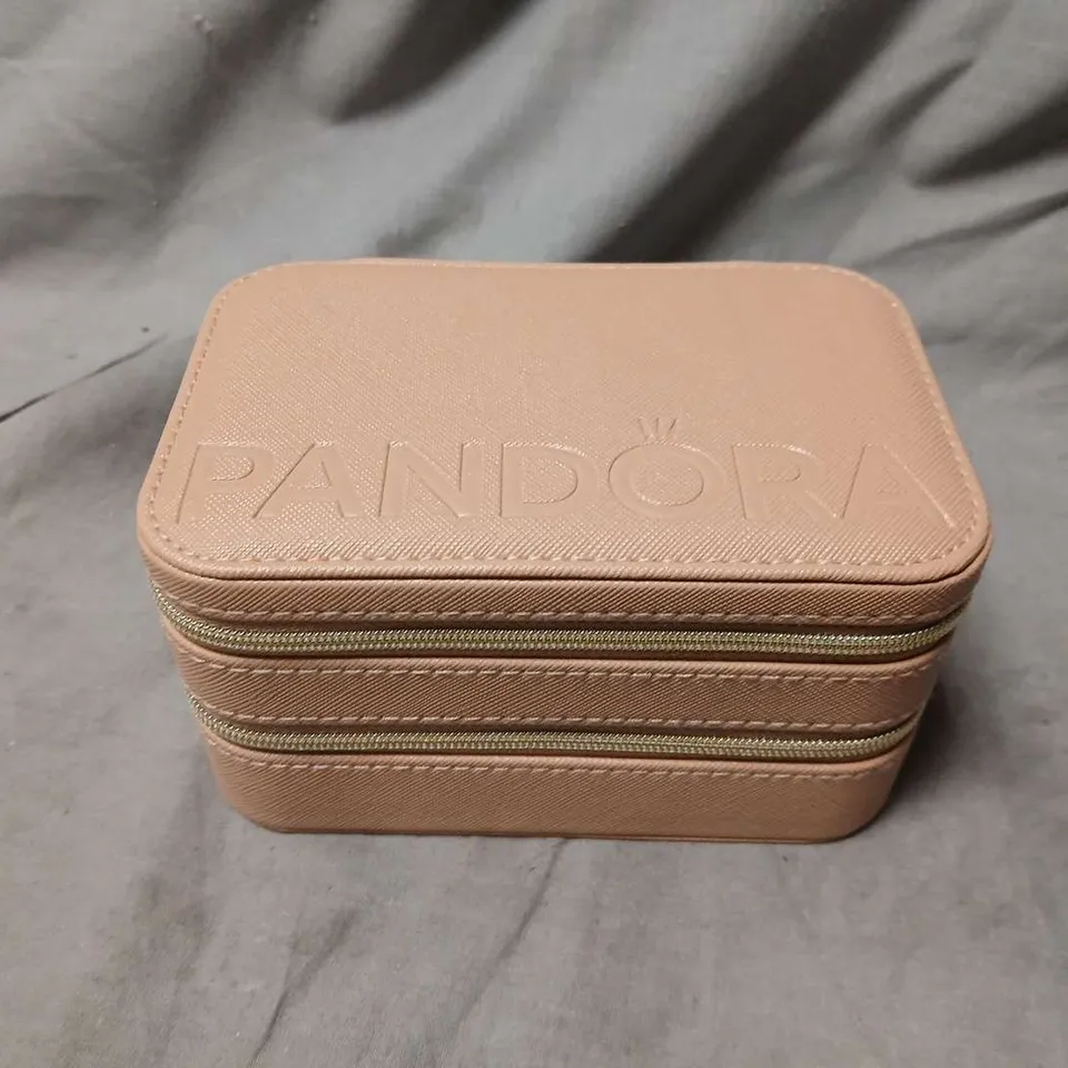 PANDORA JEWELLERY TRAVEL BOX – PINK FAUX LEATHER CASE WITH WHITE POUCH