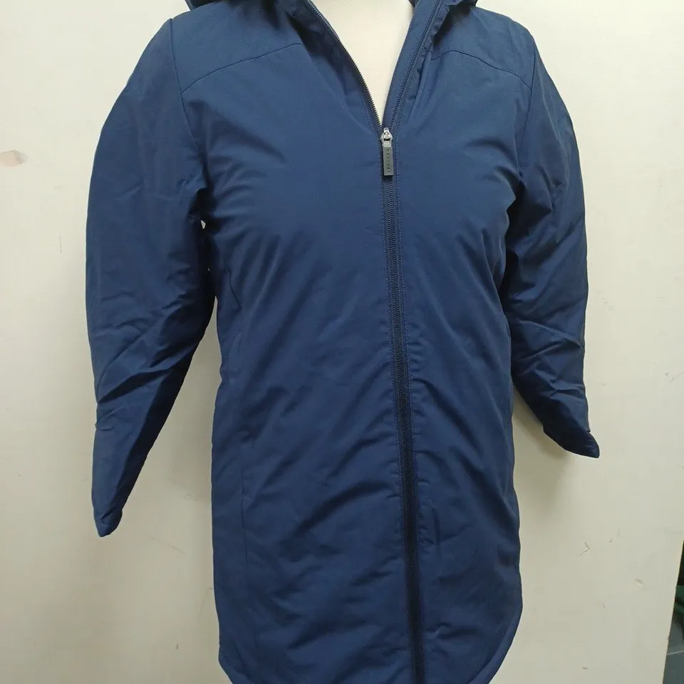CASTORE LONG LENGTH BENCH JACKET IN BLUE - SIZE JL