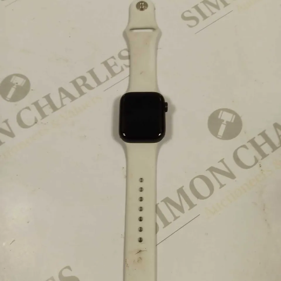 APPLE WATCH 40MM SMARTWATCH GPS 