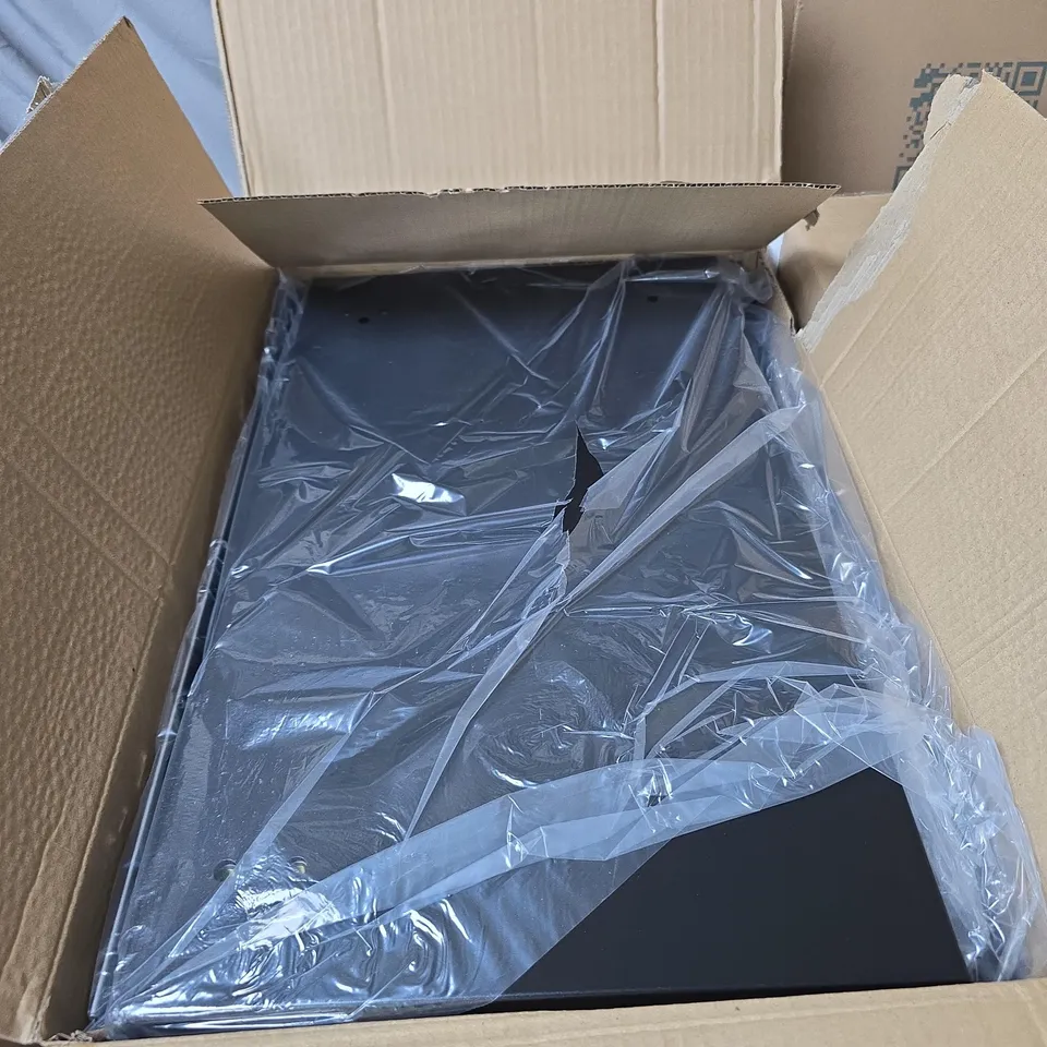 BREEINS SQUARE CHARCOAL BARBECUE GRILL BOXED