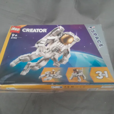 LEGO CREATOR SPACE ASTRONAUT 3IN1 TOY SET 31152